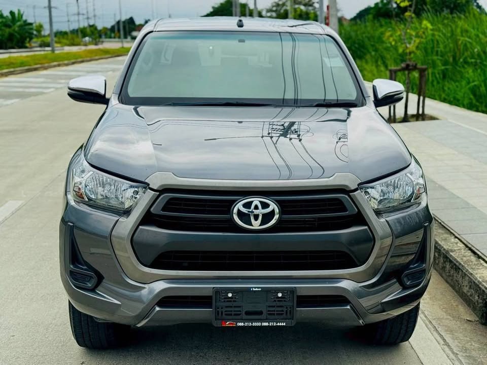 Toyota hilux revo